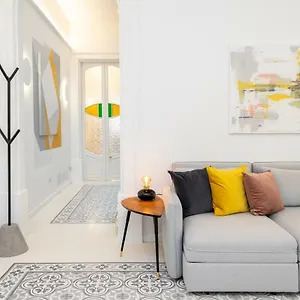 Holiday home Amazing Art Deco 150m To Sea With Daily Housekeeping, Sliema